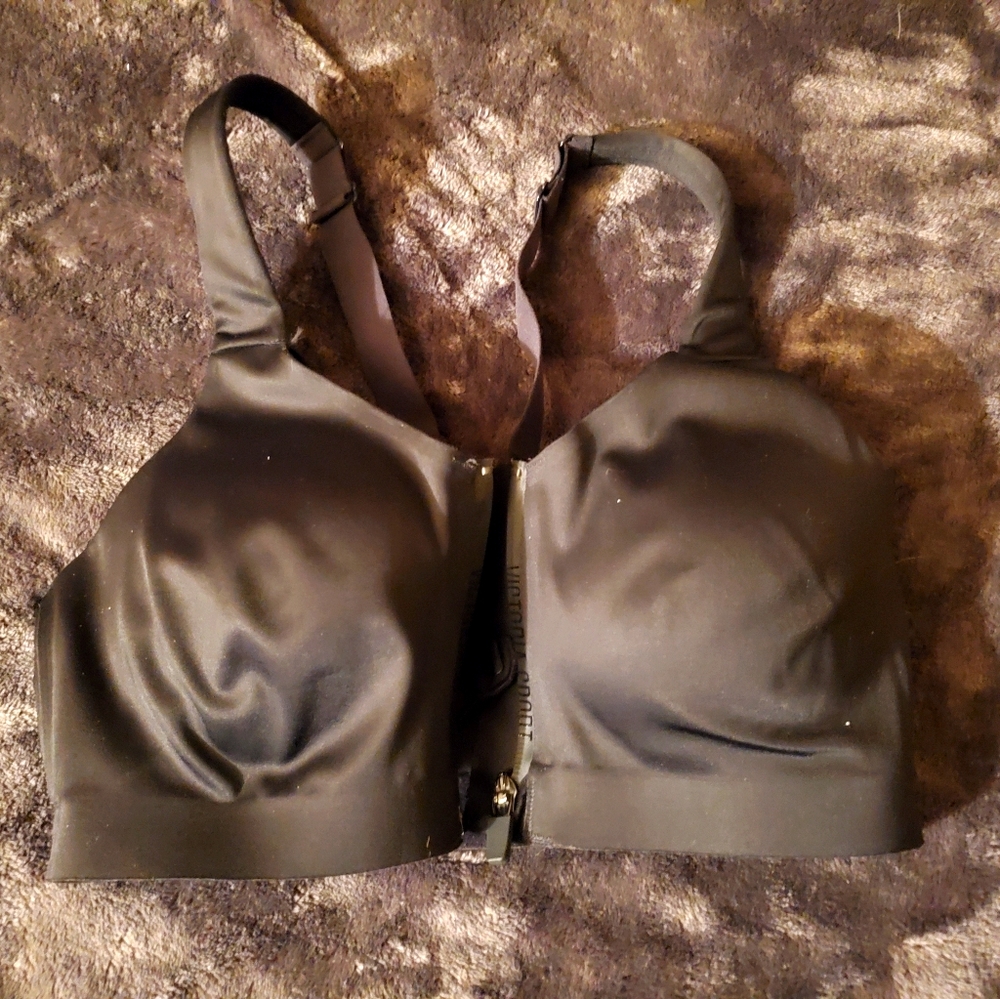 Victoria secret front zip sports bra